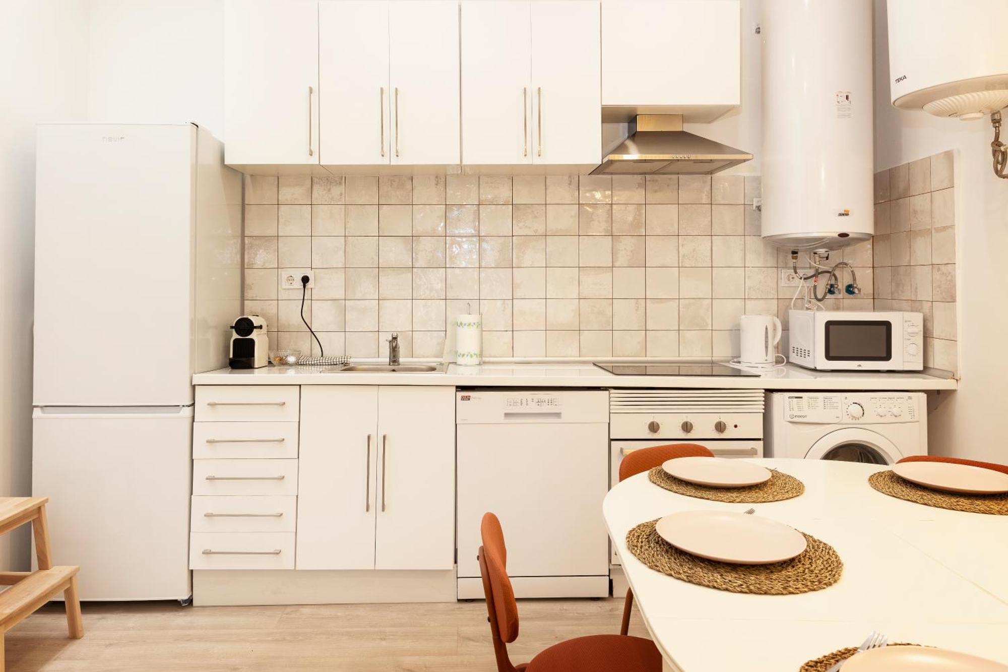Bravo Murillo Apartment Мадрид Екстер'єр фото